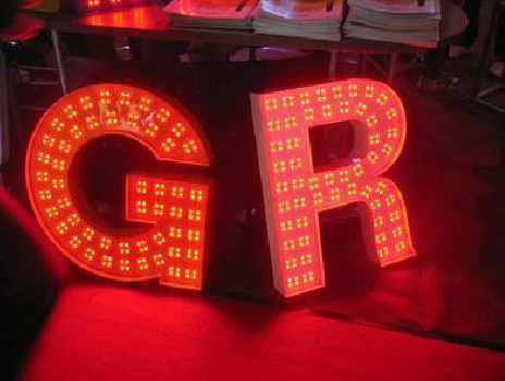 浮梁LED发光字常见的安装误区。